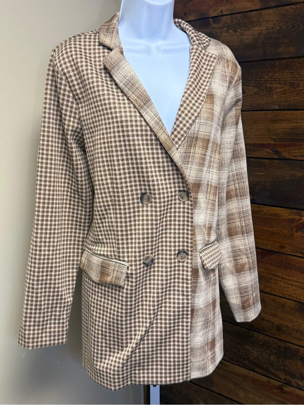 NWT Maurice’s Classic split pattern Plaid Women's Blazer - Beige Brown Size L